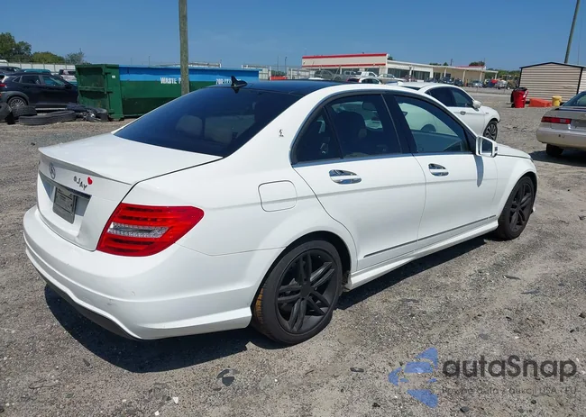 WDDGF4HB2DA805935: 43171154