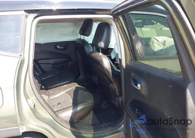 3C4NJDCBXKT674024: 43171304