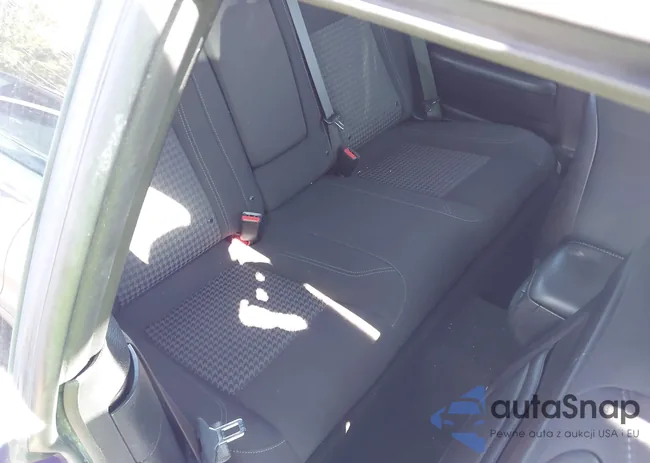 2C3CDZAG0KH743956: 43171376