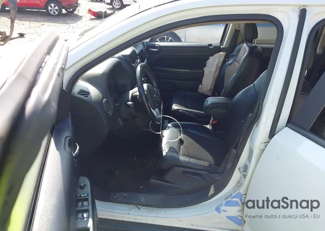 1C4NJCBA5GD806199: 43171413