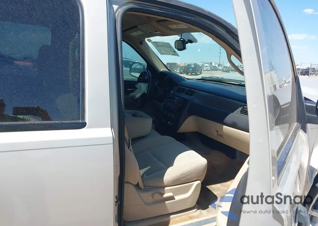 1GNFC13CX7R263705: 43171422