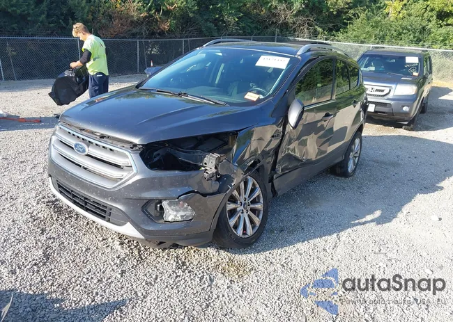 1FMCU9J93HUA31245: 43171442