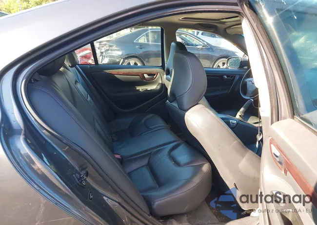 YV1RS592282676656: 43171460