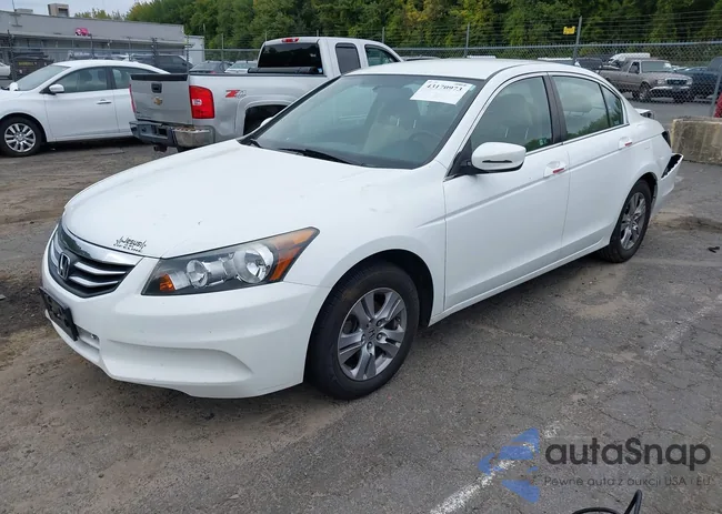 1HGCP2F69CA112747: 43170973