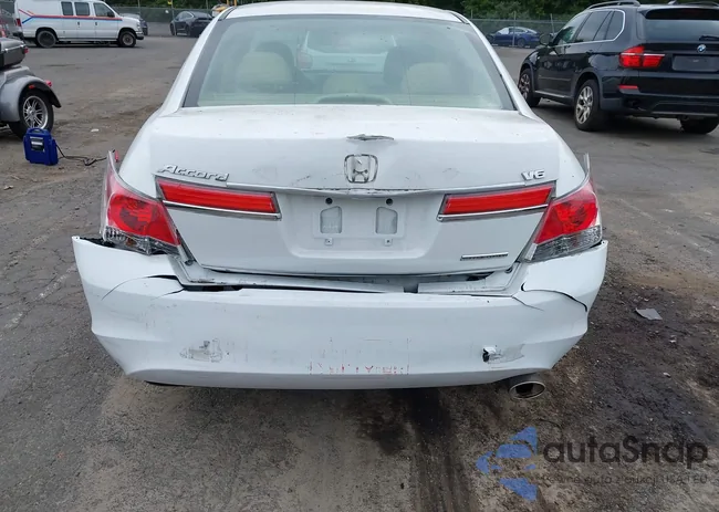 1HGCP2F69CA112747: 43170973