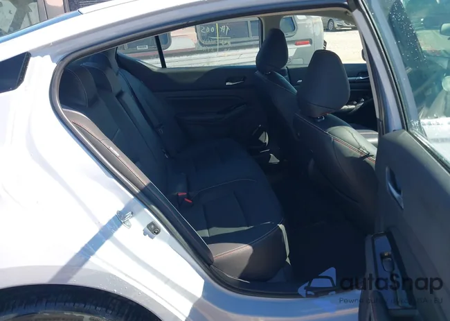 1N4BL4CW5SN357158: 43172000