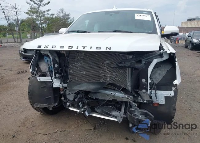 1FMJK2A85PEA41442: 43172041