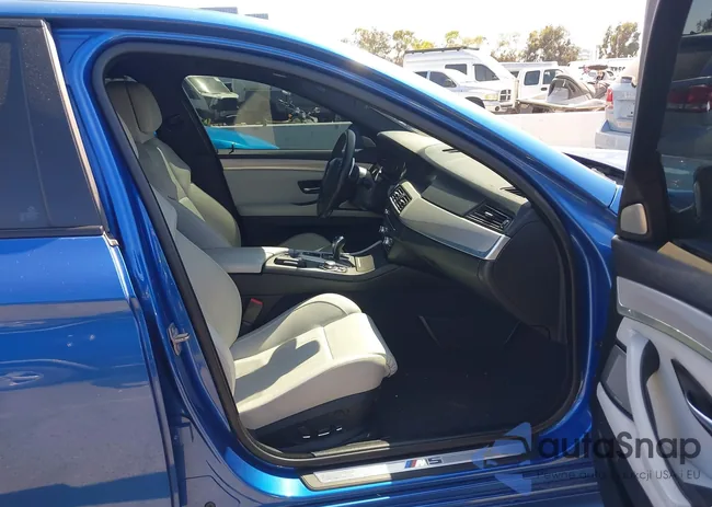 WBSFV9C50DC772955: 43172120