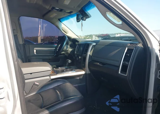 1C6RR7LT8DS525854: 43172244