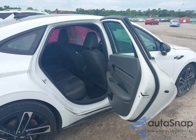 KMHL54JC2RA418643: 43173088