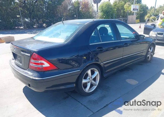 WDBRF40J25F617425: 43173293