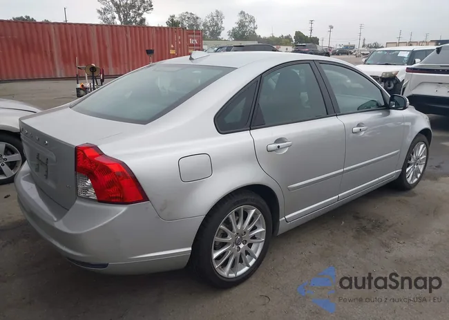 YV1390MS7A2493545: 43173296