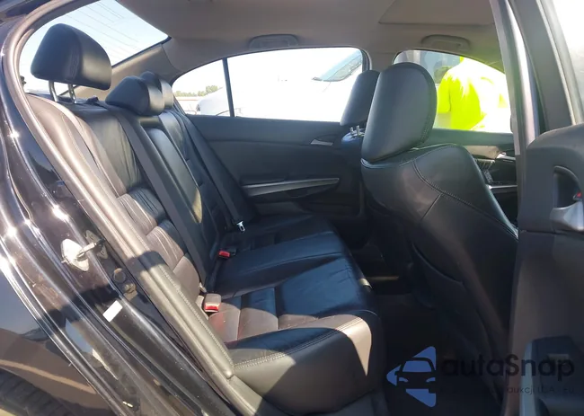 1HGCP26848A097907: 43173309