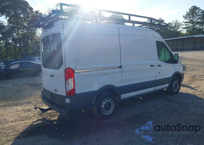 1FTYR1CM3JKA85595: 43173462