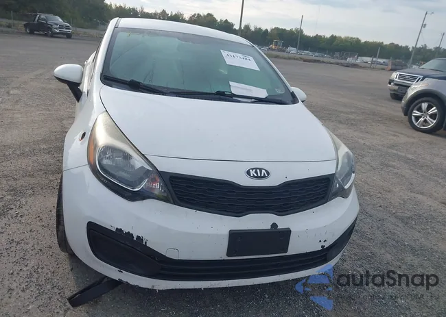 KNADM4A3XF6462087: 43173484