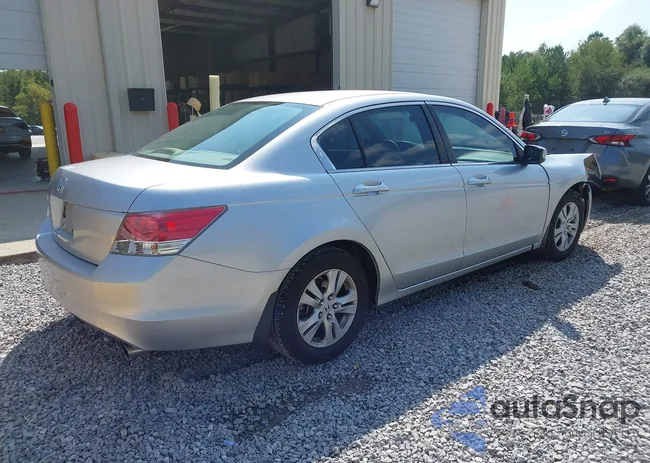 1HGCP26489A079683: 43173521