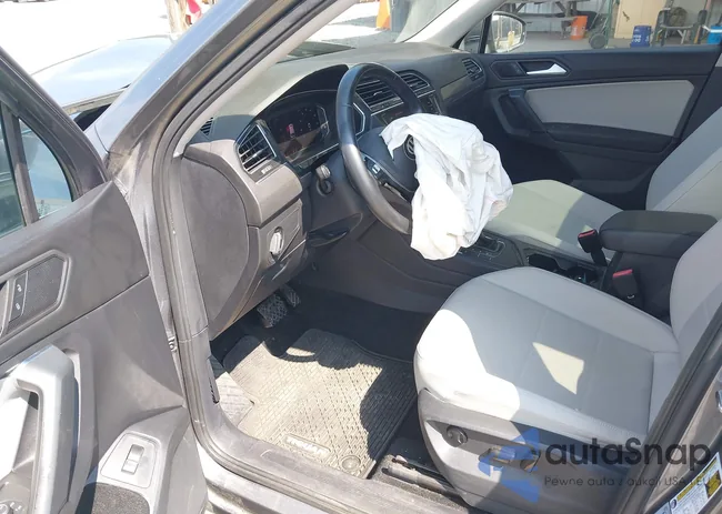 3VV3B7AX3KM144123: 43172705