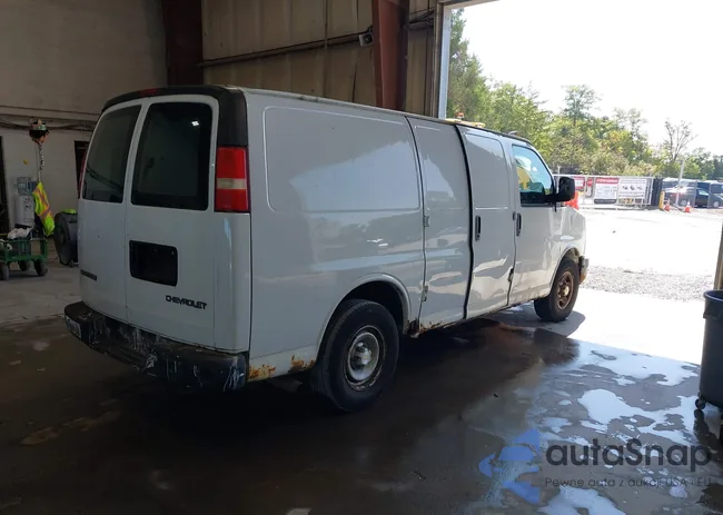 1GCFG15X041108569: 43172718