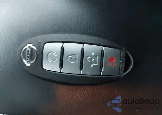 3N1CP5CVXML552422: 43172872