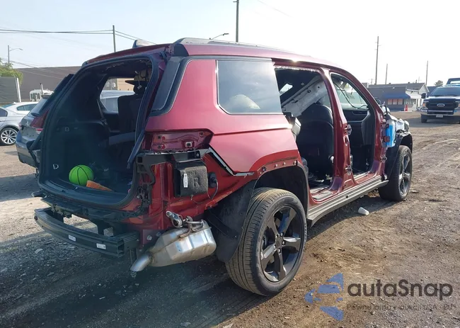 1C4RJKBG8S8683080: 43174039