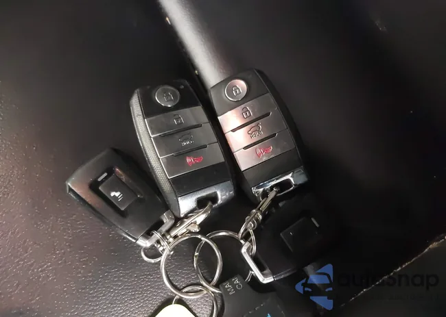 KNDPNCAC5J7487473: 43174181