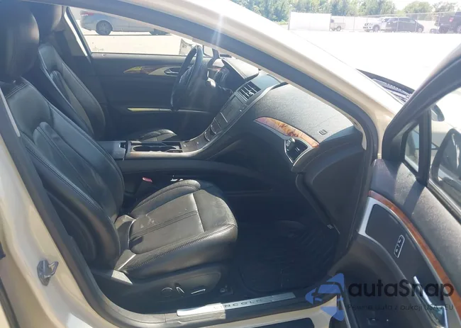 3LN6L2GK5ER807525: 43174325