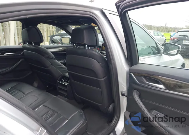 WBAJE7C55JWC56820: 43174561