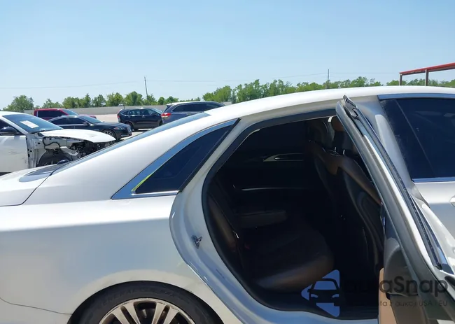 3LN6L2LU2DR827317: 43173642