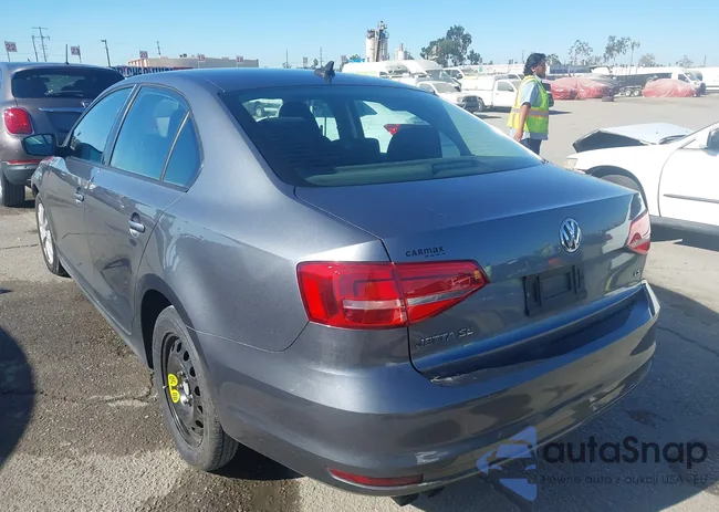 3VWD17AJ4FM257924: 43173644