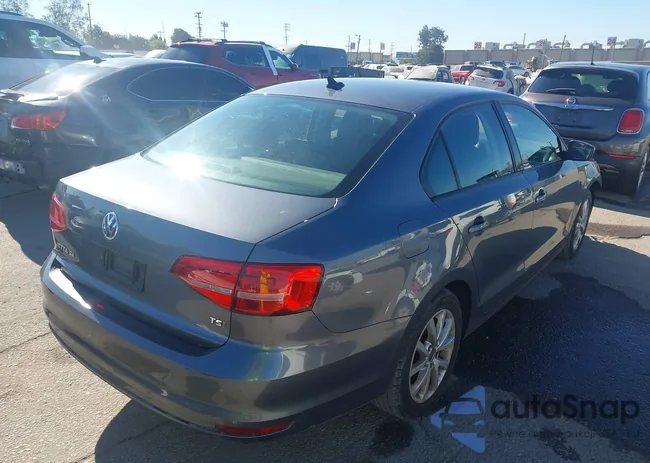 3VWD17AJ4FM257924: 43173644