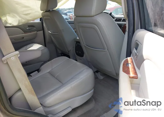 1GNFK13018R274568: 43173821