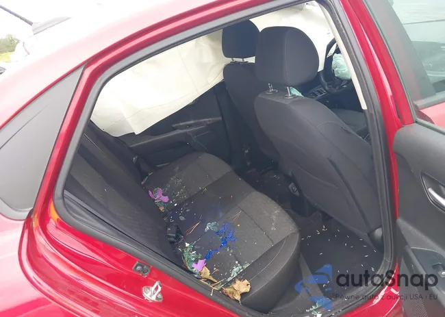 3KPA24AD3LE275610: 43175054