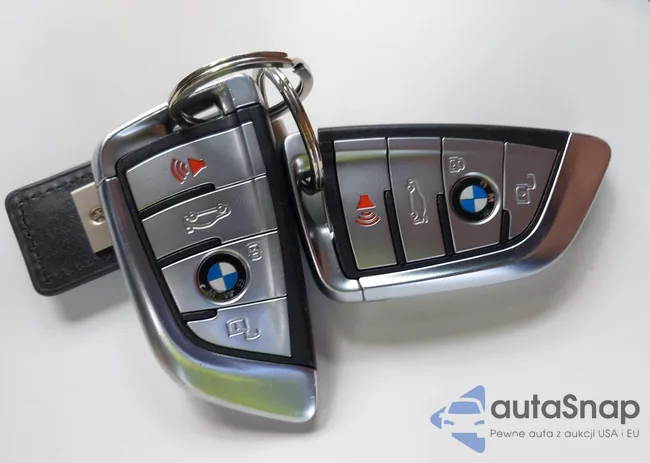 5UXCR6C50KLL09898: 43175072