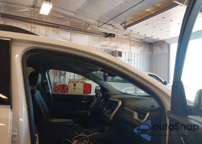 1GKKNUL48PZ236681: 43175196