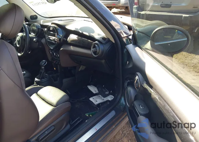 WMWXP7C56F2A34337: 43175253