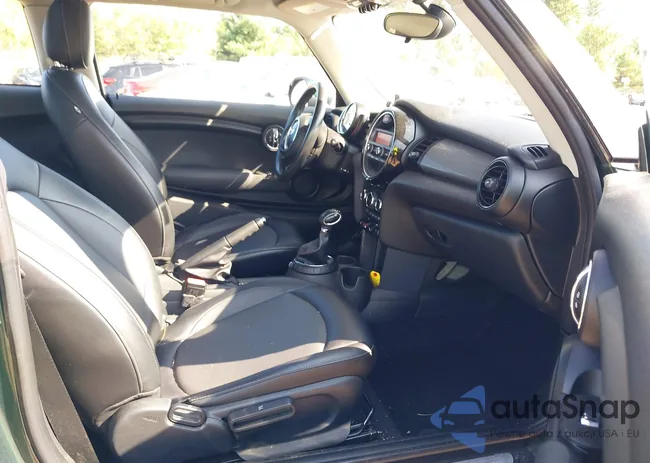 WMWXM5C57F3A04447: 43175332