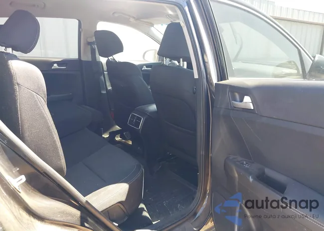 KNDPMCAC6L7630050: 43175581