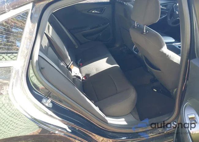 1G1ZD5ST2NF130987: 43174762