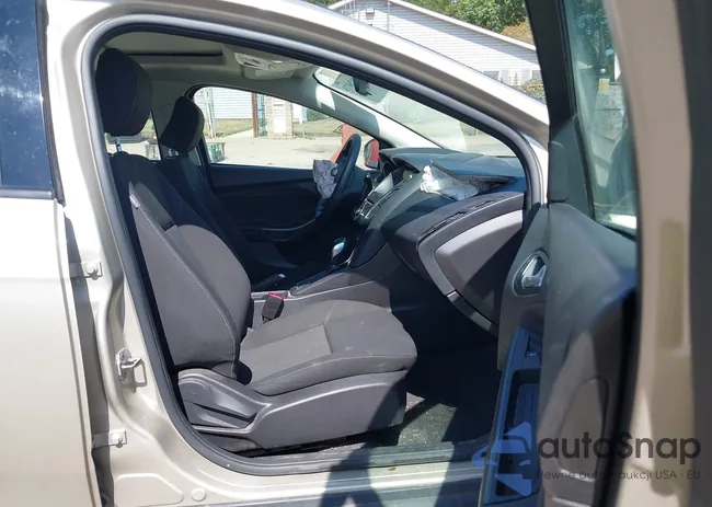 1FADP3M29HL340063: 43176073