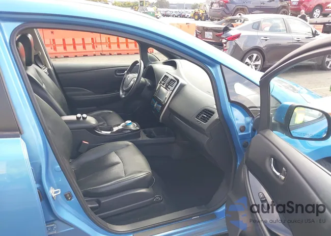 1N4AZ0CP8DC418674: 43176100