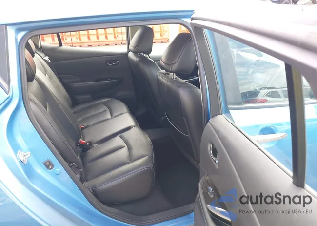 1N4AZ0CP8DC418674: 43176100