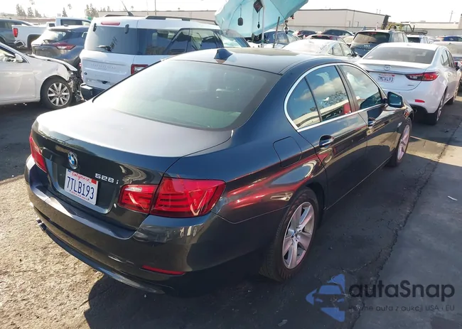 WBAXG5C51DD229815: 43176102