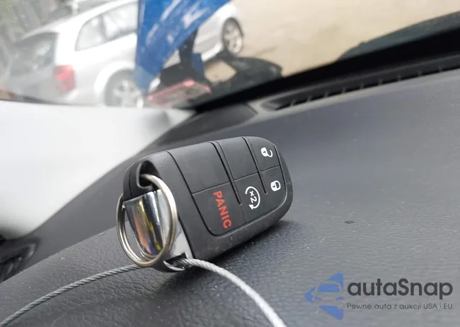 3C4NJDBB2JT299195: 43176289