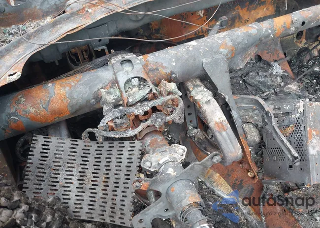 JM1NC2JF4F0241208: 43176339