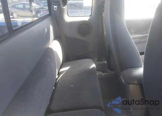 1B7GG22YXXS267928: 43176472