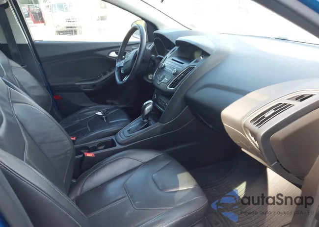 1FADP3F24GL392955: 43176480