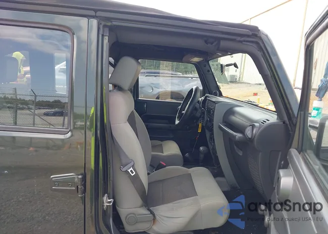 1J4BA3H14AL223401: 43175611