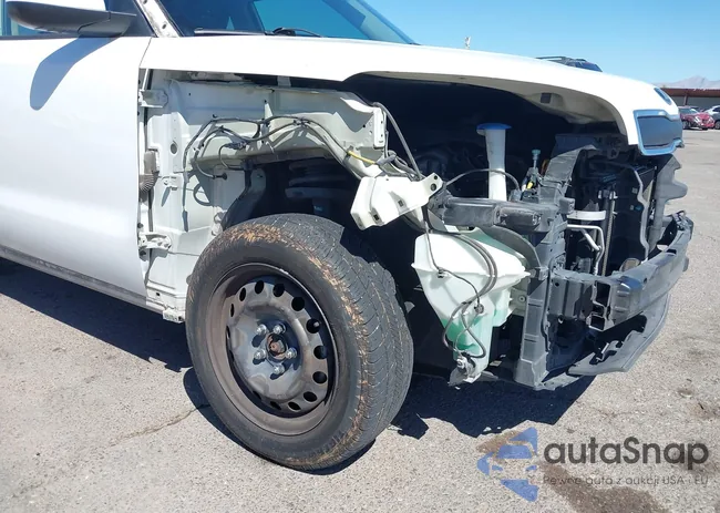 KNDJN2A20E7031247: 43175752