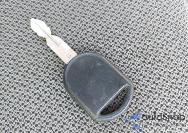 1FTRF12W59KB05888: 43175754