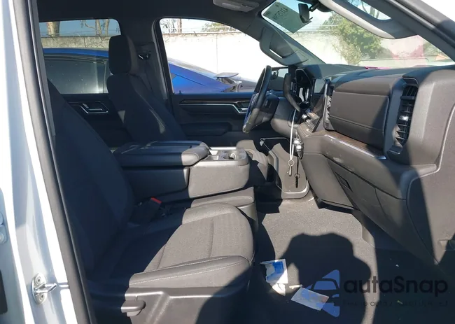 1GTUUCED7PZ131872: 43175798